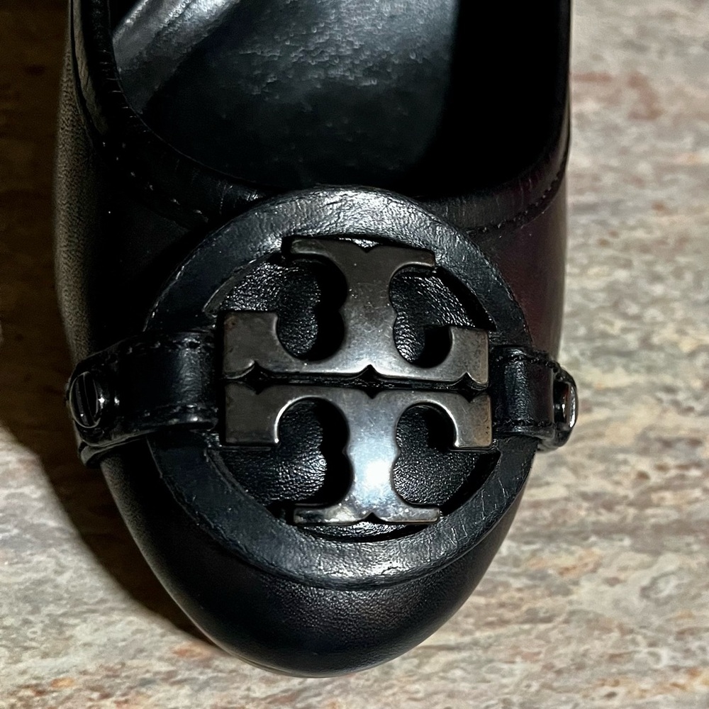 Tory Burch Austin Dark Brown Calista Logo Cone Heels with Signature Medallion - Picture 7 of 17